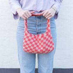 Yarn and Colors Checkered Bag Haakpakket 041 Coral