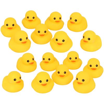 Gerimport Duckies Badeendjes - 24x - geel - 4 x 5 cm - bad eendjes race - eendje voor in bad
