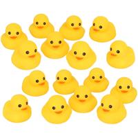 Gerimport Duckies Badeendjes - 24x - geel - 4 x 5 cm - bad eendjes race - eendje voor in bad