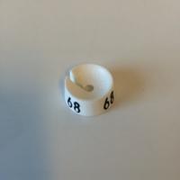 MB wit/zwart 68 voor op kledinghanger