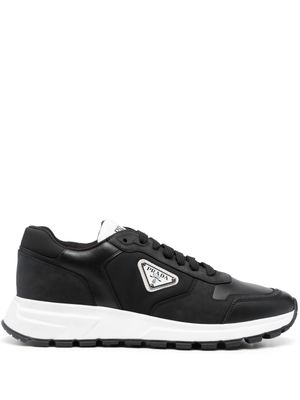 Prada baskets à plaque logo - Noir