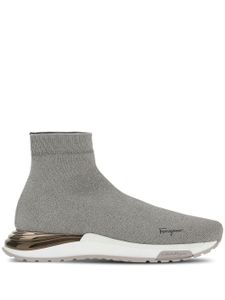 Ferragamo baskets chaussettes à logo imprimé - Gris
