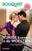Vurige kussen in de woestijn - Carol Marinelli - ebook