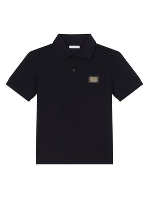Dolce & Gabbana Kids polo à plaque logo - Bleu
