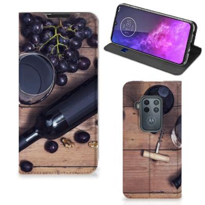 Motorola One Zoom | Flip Style Cover | Wijn