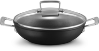 Le Creuset Hapjespan - Sauteuse - met deksel - Les Forgées TNS - ø 24 cm / 2.3 liter - standaard anti-aanbaklaag Le Creuset Hapjespan - Sauteuse - met deksel - Les Forgées TNS - ø 24 cm / 2.3 liter - standaard anti-aanbaklaag