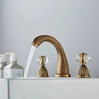 Gouden Wastafelkraan - 8 Inch Spreiding | Dubbele Handgreep | Klassiek Design | Deckmontage Gouden Wastafelkraan - 8 Inch Spreiding | Dubbele Handgreep | Klassiek Design | Deckmontage