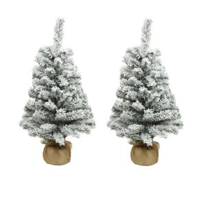 Everlands kunst kerstboom - 2x stuks - H60 cm - met sneeuw - kunstboom - jute zak - Imperial