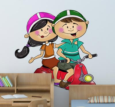 Jongeren meisje en jongen op scooter sticker