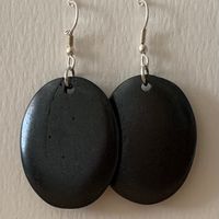 Oorhangers van Yakbeen Ovaal Zwart (2,1 x 4,5 cm)