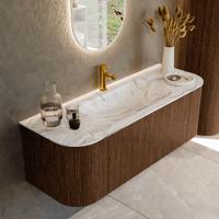 Badmeubel Mondiaz Kurve-Dlux | 130 cm | Meubelkleur Walnut | Wastafelkleur Glace | Solid surface | Midden spoelbak | 1 kraangat