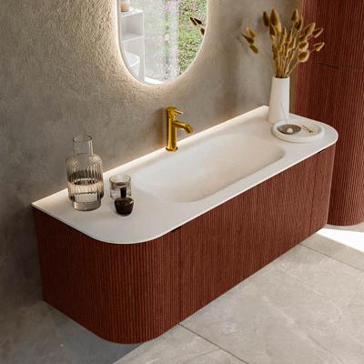 Badmeubel Mondiaz Kurve | 130 cm cm | Meubelkleur Ruby | Wastafelkleur Talc | Solid surface | Wasbak midden spoelbak | 1 kraangat