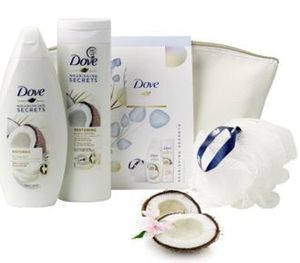 Dove Geschenkverpakking restoring met toilettas (1 Set)