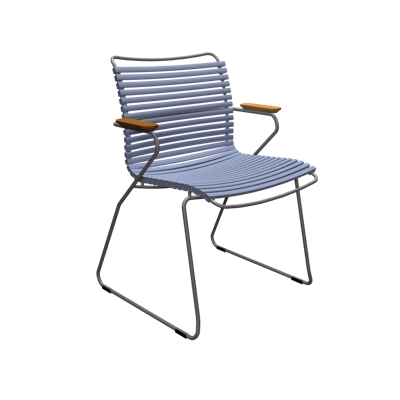 Houe Click Dining tuinstoel met arm Pigeon Blue
