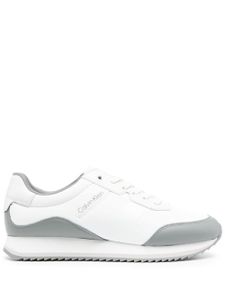 Calvin Klein baskets en cuir à empiècements contrastants - Blanc