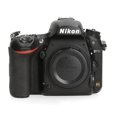 Nikon D750