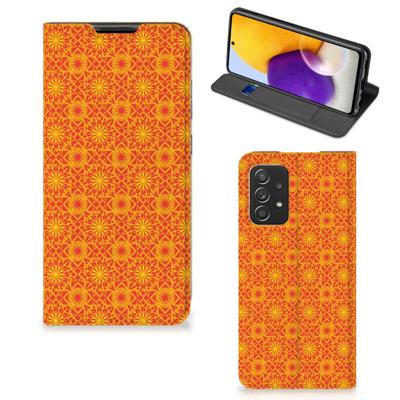 Samsung Galaxy A72 (5G/4G) | Hoesje met Magneet | Batik Oranje