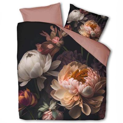 Dekbedovertrek Katoen Sofia Red Bloemen 240x200 Cm Gezien Op TV & Verkoelend Presence - Dekbed-Discounter.nl