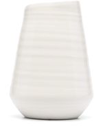 Brunello Cucinelli vase nervuré à design asymétrique - Tons neutres