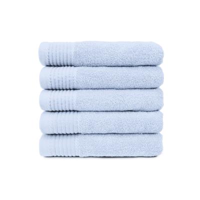 The One Handdoek 450 gram 50x100 cm Licht Blauw (5 stuks)