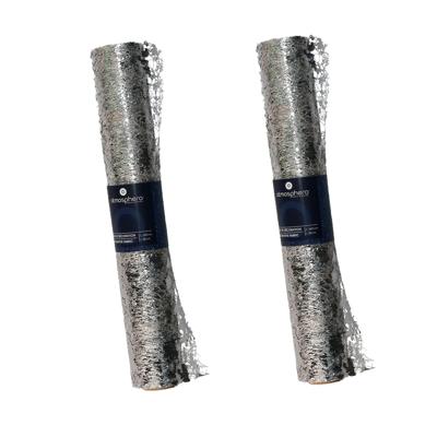 Decoratie stof/tafelloper - 2x - zilver -500 x 28 cm - polyester - kerstdiner tafeldecoratie