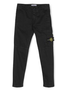 Stone Island Junior pantalon droit à patch logo - Noir