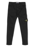 Stone Island Junior pantalon droit à patch logo - Noir