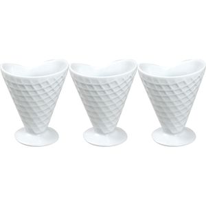 Set van 3x stuks ijs/sorbet coupes op voet wit porselein 9 x 11 cm