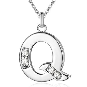Zilverkleurige Letter Q Dames Ketting met Zirkonia