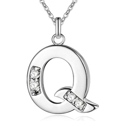 Zilverkleurige Letter Q Dames Ketting met Zirkonia