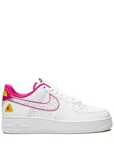 Nike baskets Air Force 1 '07 LX 'Dragonfruit' - Blanc