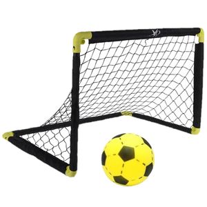 Set van 2x stuks voetbalgoals/voetbaldoelen uitklapbaar 50 x 44 cm met foam bal