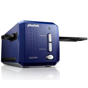 Plustek OpticFilm 8100 scanner