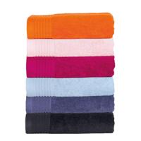 The One Classic Handdoek 100 x 180 cm - 450 gr/m2 - in 26 kleuren verkrijgbaar -Zwart The One Classic Handdoek 100 x 180 cm - 450 gr/m2 - in 26 kleuren verkrijgbaar -Zwart