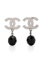 CHANEL Pre-Owned boucles d'oreilles CC à détails de perles (2010) - Argent