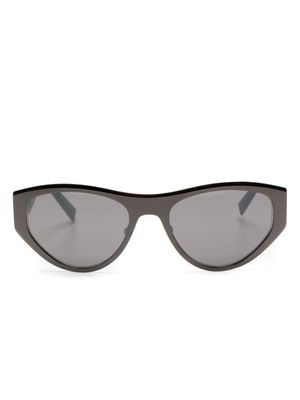 Givenchy Eyewear lunettes de soleil à monture papillon - Noir