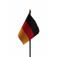 Duitsland - mini vlaggetje van 10 x 15 cm op stokje - Landen vlag - H27 cm Duitsland - mini vlaggetje van 10 x 15 cm op stokje - Landen vlag - H27 cm
