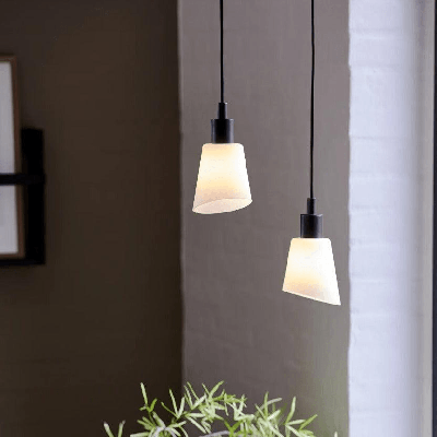 Set van 2 kleine zwarte hanglampen met glazen kappen Nordlux &apos;Molli&apos;