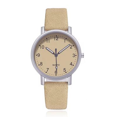 LGT Quartz horloge zilverkleurig met beige leren band en beige wijzerplaat LGT Quartz horloge zilverkleurig met beige leren band en beige wijzerplaat