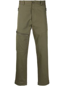 Moncler logo-patch twill tapered-leg trousers - Vert