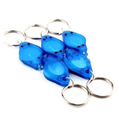 2 PC'S Mini Pocket sleutelhanger zaklamp Micro LED squeeze licht Outdoor Camping ultra heldere noodsleutel ring licht toorts lamp (blauw)