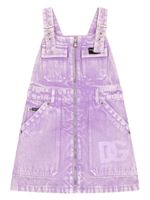 Dolce & Gabbana Kids robe en jean rayée à logo imprimé - Violet