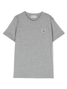 Moncler Enfant t-shirt en coton à patch logo - Gris