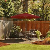 300 cm Grote Houten Parasol Tafelparasol met 8 Bamboostokken 300 x 300 x 262 cm Wijnrood