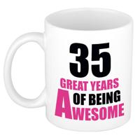 Verjaardag 35 jaar Koffiemok Cadeau - Great years of being awesome - wit/roze - voor dames