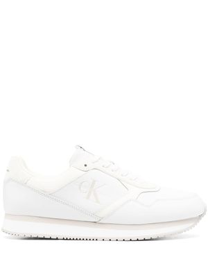 Calvin Klein Jeans baskets à empiècements - Blanc