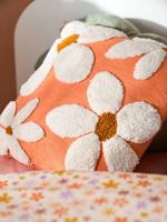 Madeliefjeskussen met pompons