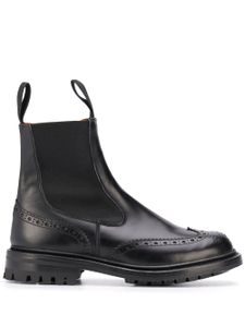 Tricker's bottines à design perforé - Noir