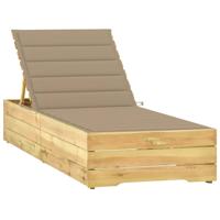 Ligbed met beige kussen geïmpregneerd grenenhout