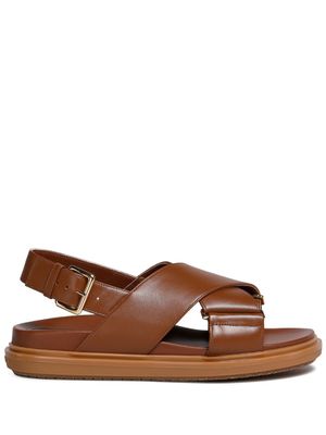 Marni sandales Fussbett en cuir - Marron